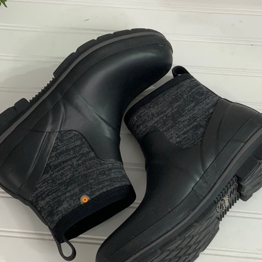 BOGS Women's Crandall Ankle Snow Boot 11